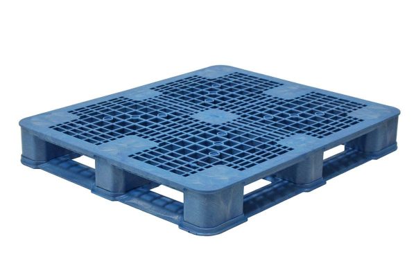 Are Plastic Pallets Better Than Wood? 3