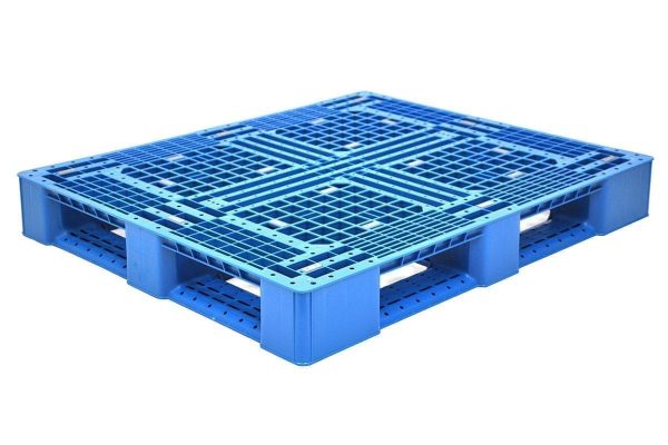 Are Plastic Pallets Better Than Wood? 8