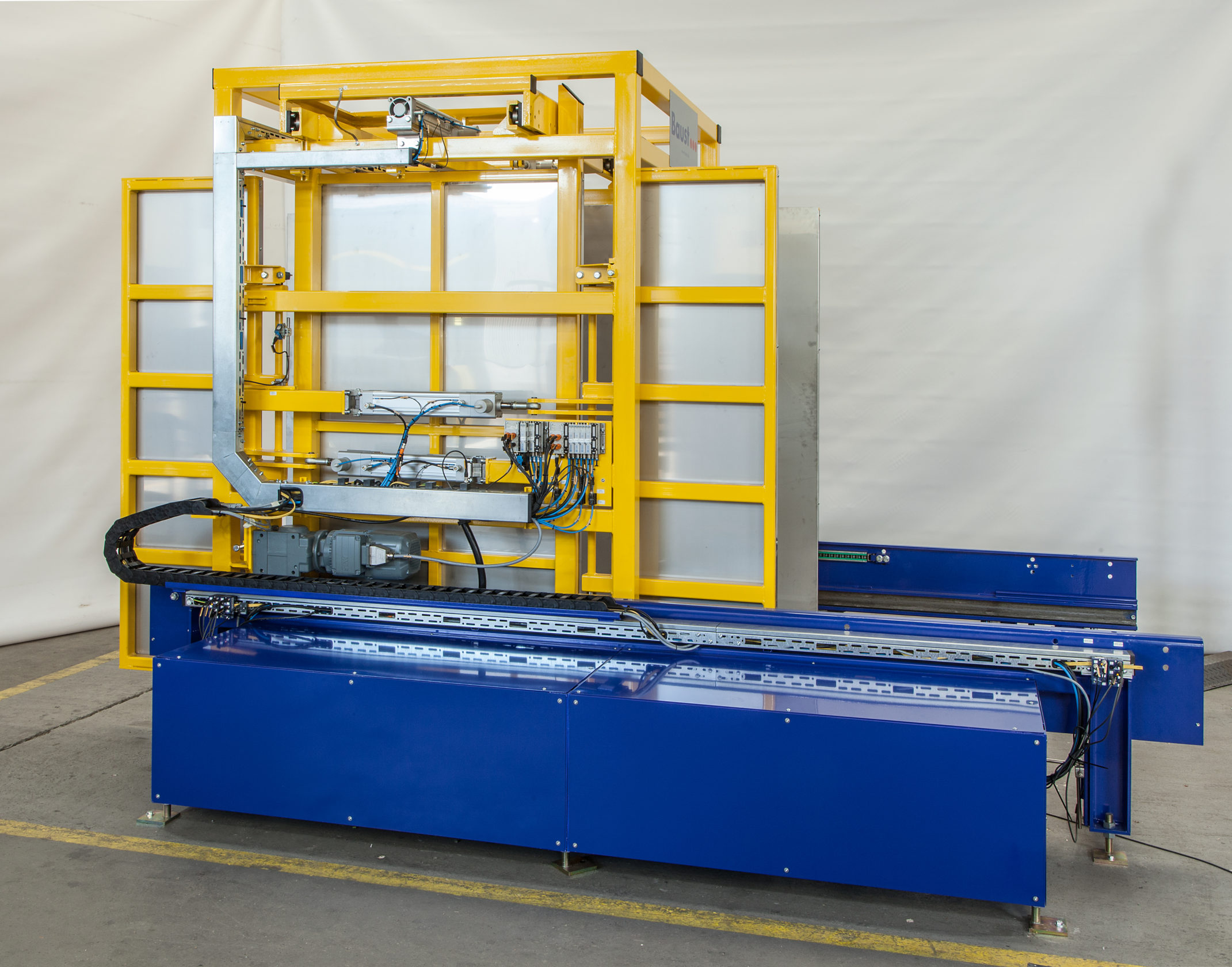 PW 3000 Pallet Changer Side View